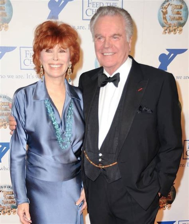 Are Jill Wagner And Robert Wagner Related? Uncovering The Truth